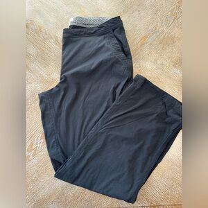 LL Bean Black Hiking Pants Sz 16 Mid Rise Adjustable Waist 38” Inseam 30” Nylon